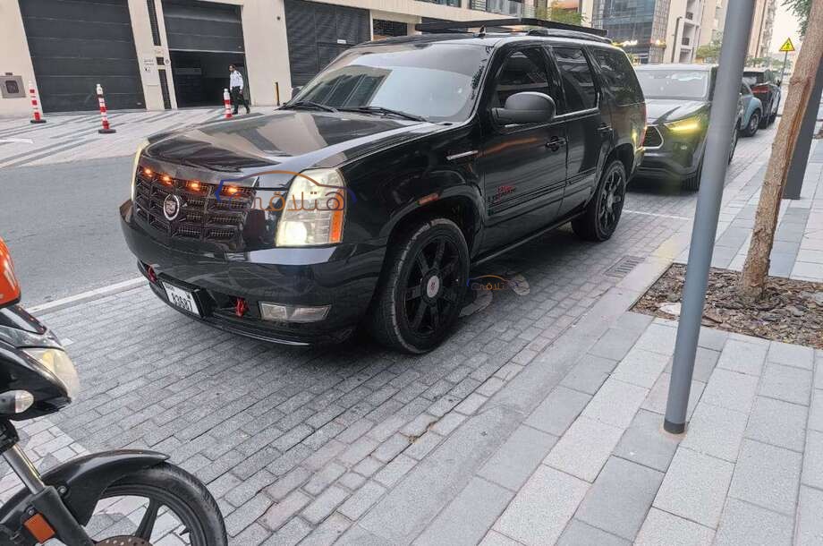 Escalade Cadillac Black