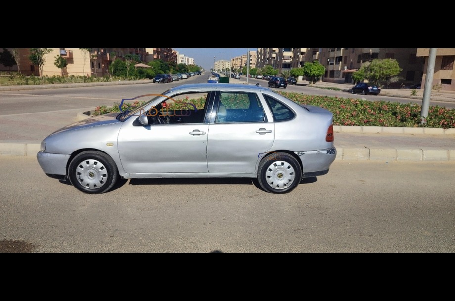 Polo Volkswagen Silver