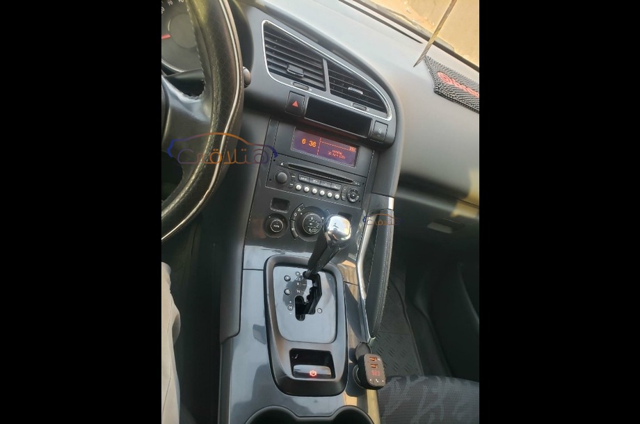 3008 Peugeot موكا