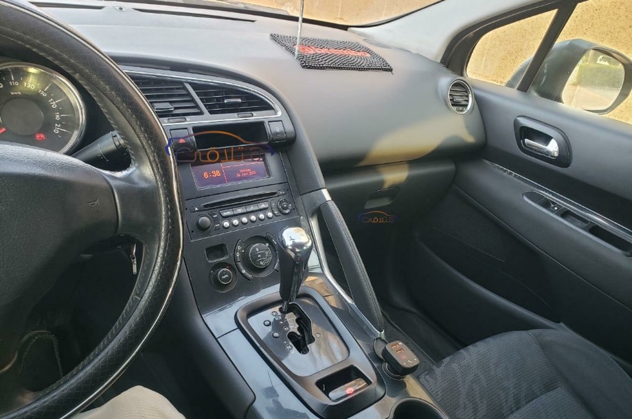 3008 Peugeot موكا