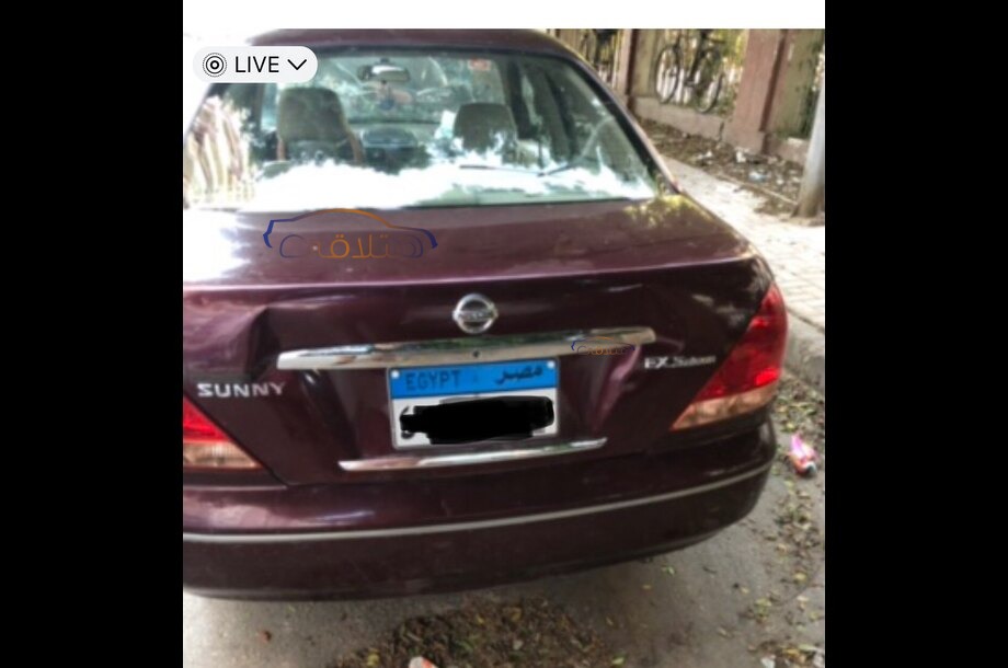 Sunny Nissan Dark red