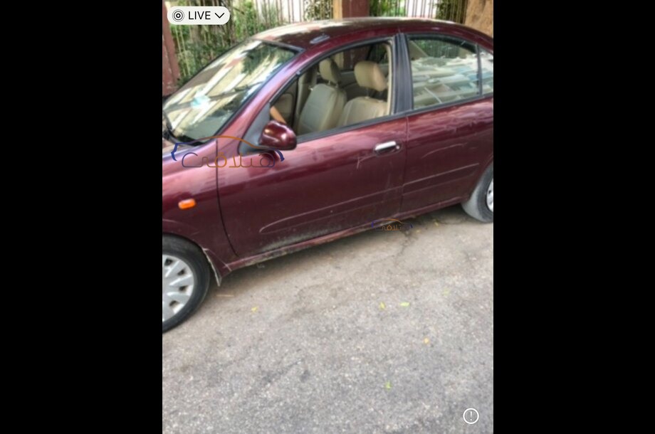 Sunny Nissan Dark red