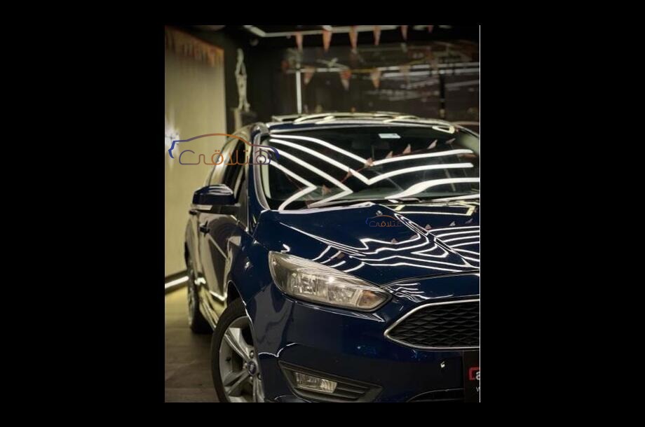 Focus Ford Dark blue
