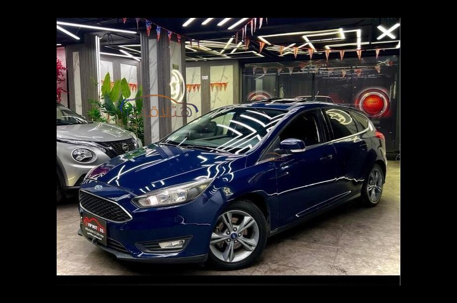 Focus Ford Dark blue