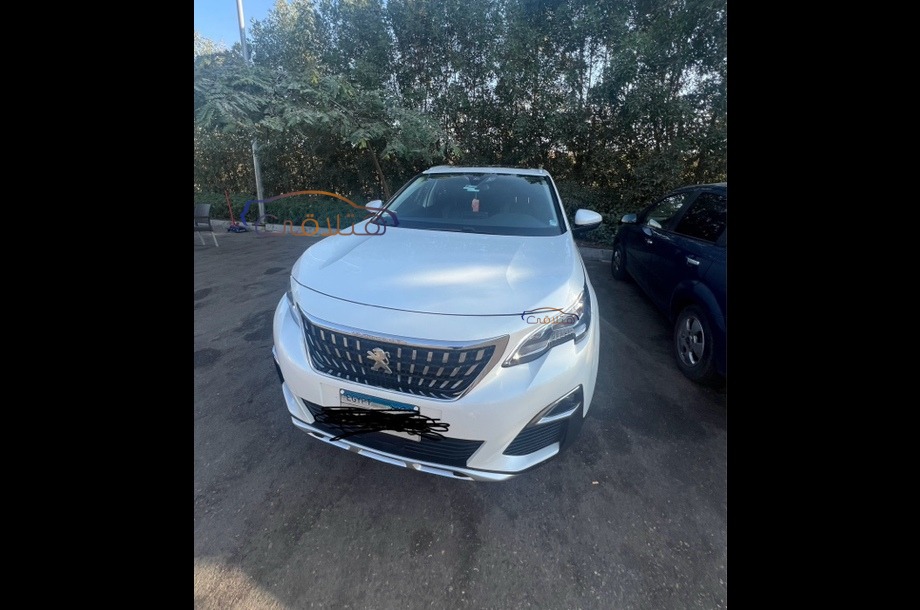 3008 Peugeot أبيض