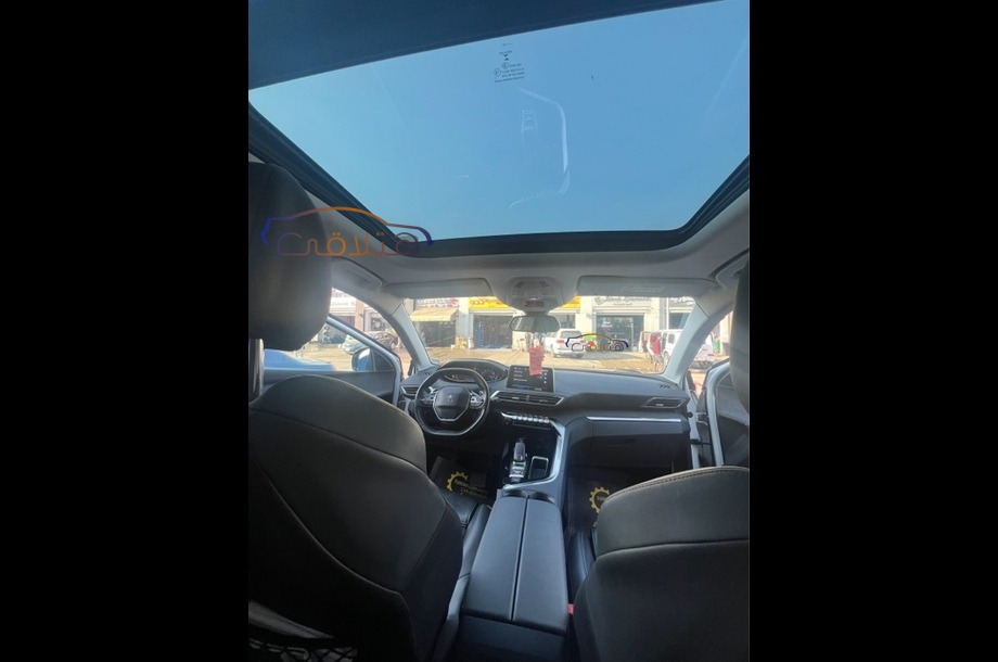 3008 Peugeot أبيض