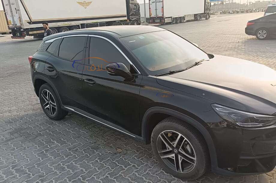 MG One MG Black