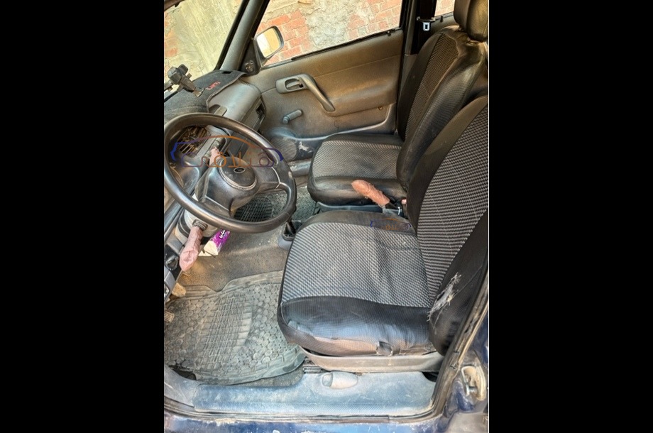 Felicia Skoda الأزرق الداكن