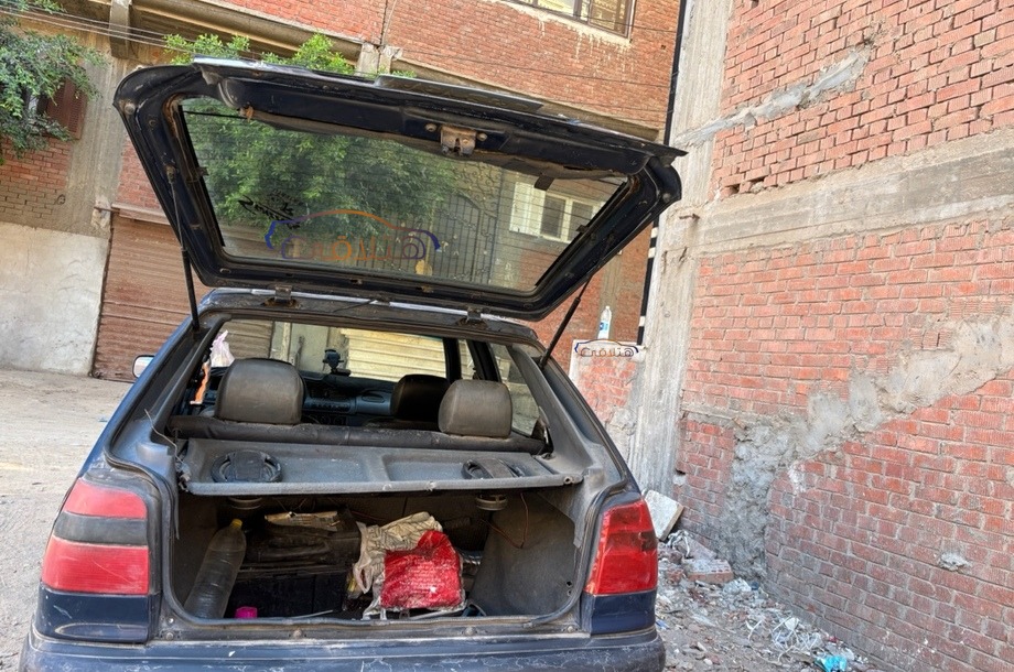 Felicia Skoda الأزرق الداكن