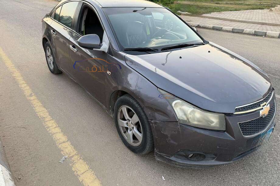 Cruze Chevrolet Gray