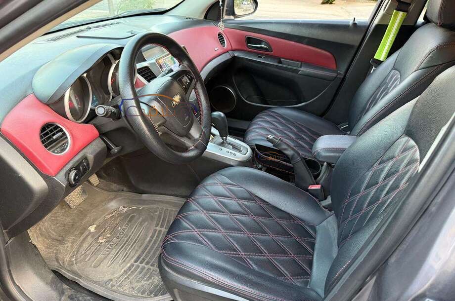 Cruze Chevrolet Gray