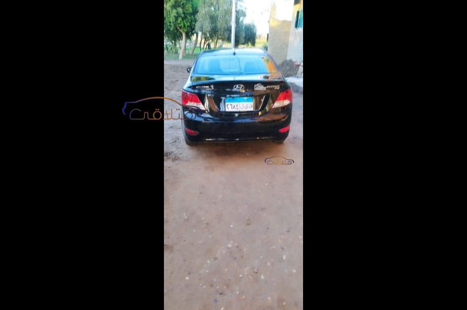 Accent RB Hyundai أسود