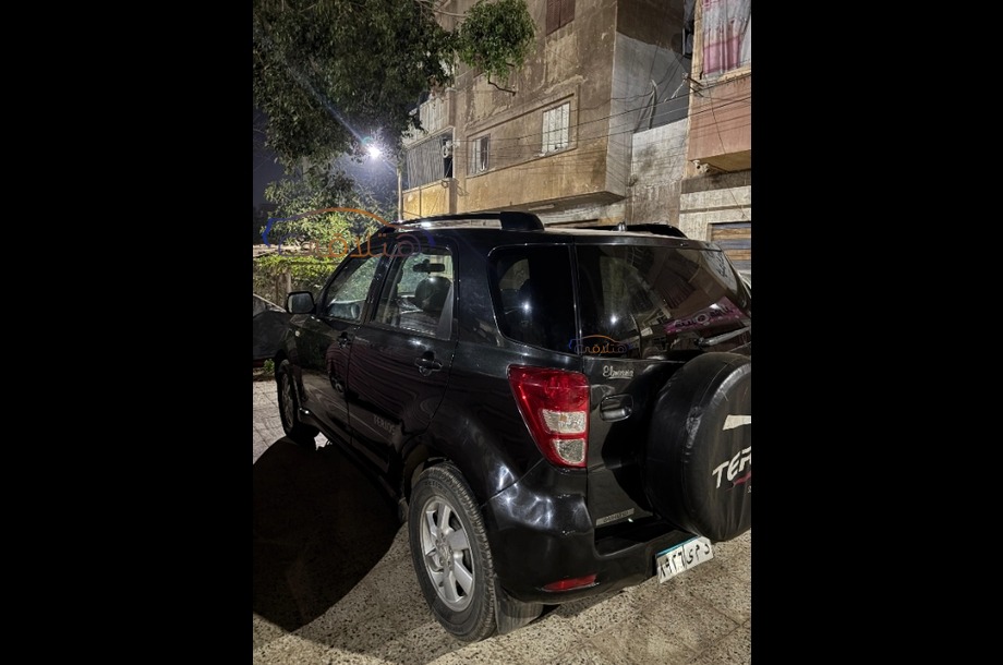 Terios Daihatsu أسود