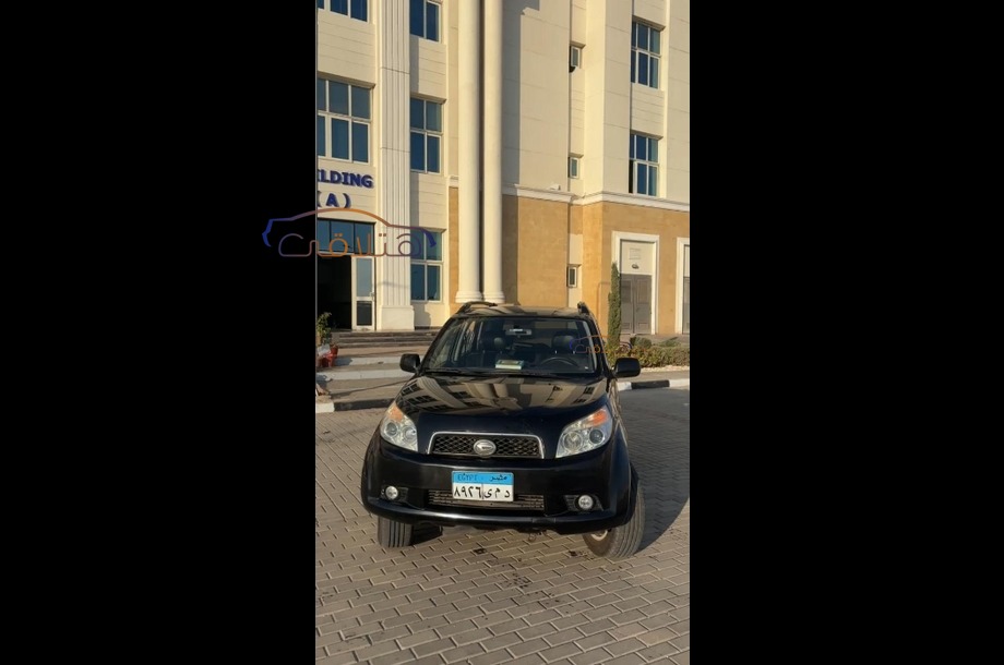 Terios Daihatsu أسود