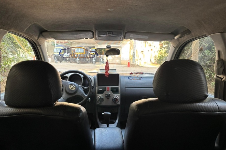 Terios Daihatsu أسود