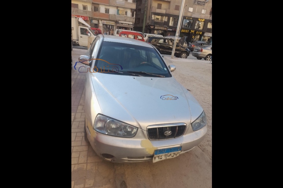 Avante Hyundai فضي