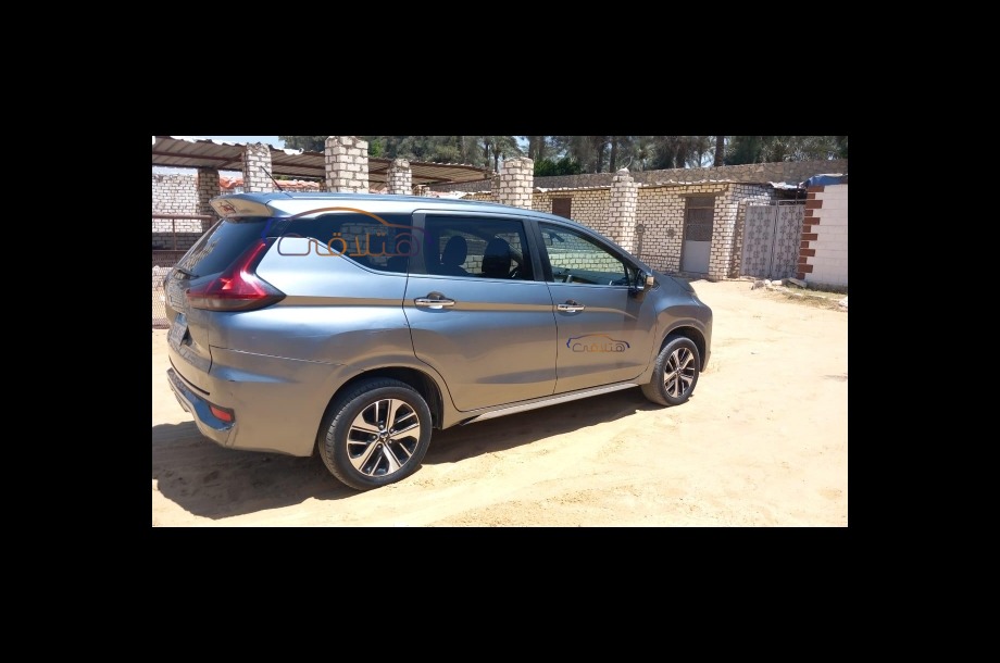 Xpander Mitsubishi Gray