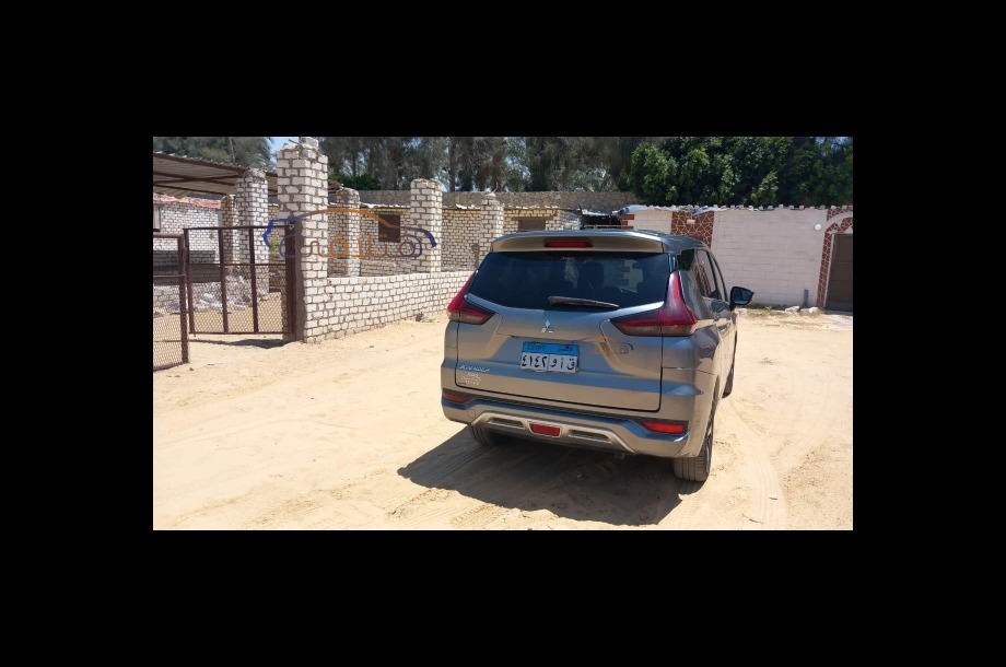 Xpander Mitsubishi Gray