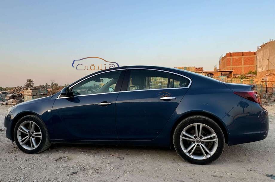 Insignia Opel Blue