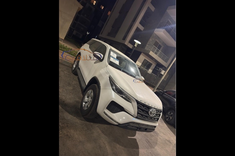 Fortuner Toyota White