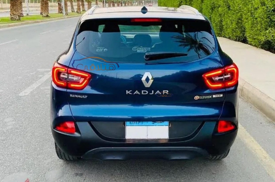 Kadjar Renault الأزرق الداكن