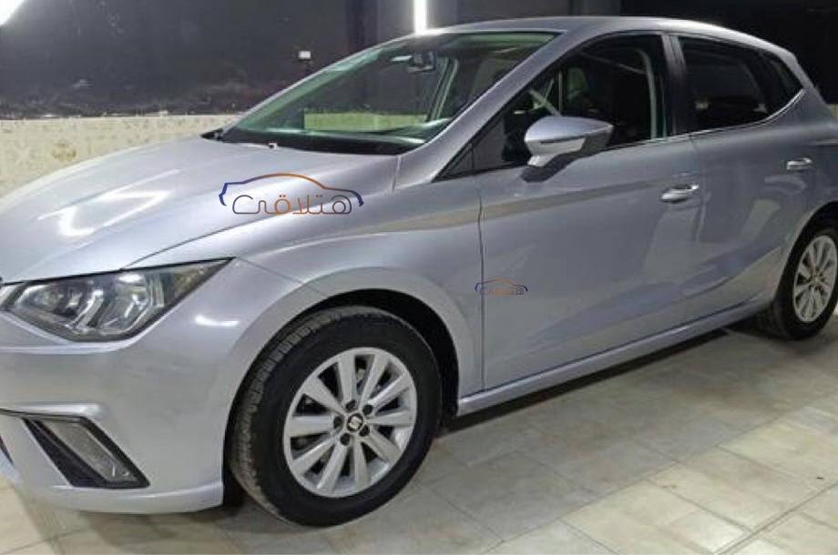 Ibiza Seat فضي