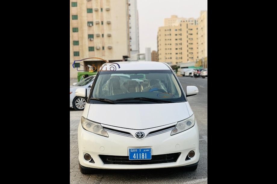 Previa Toyota White