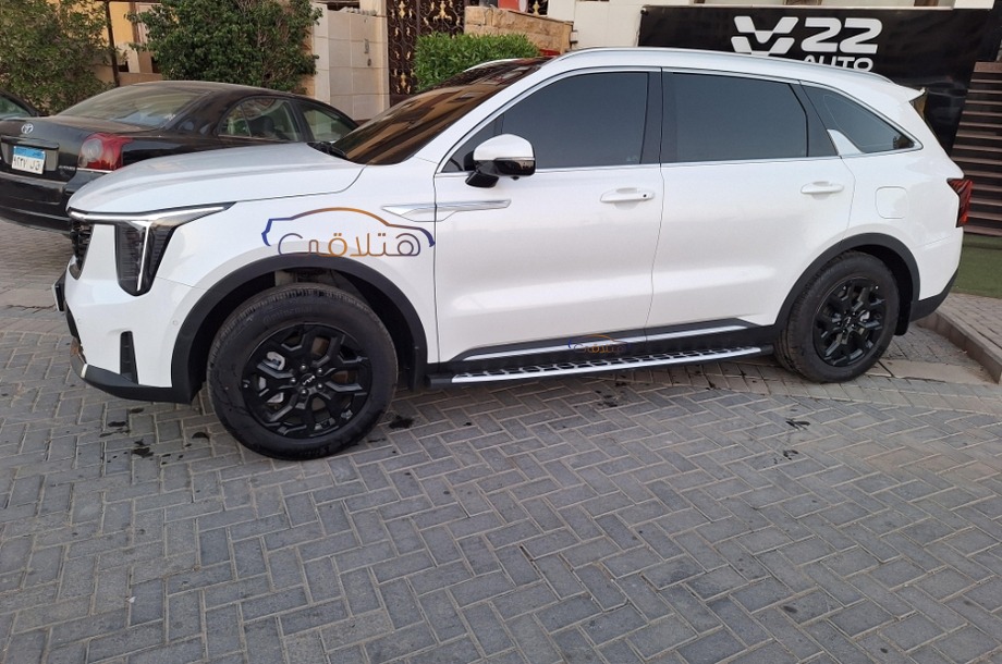 Sorento Kia White