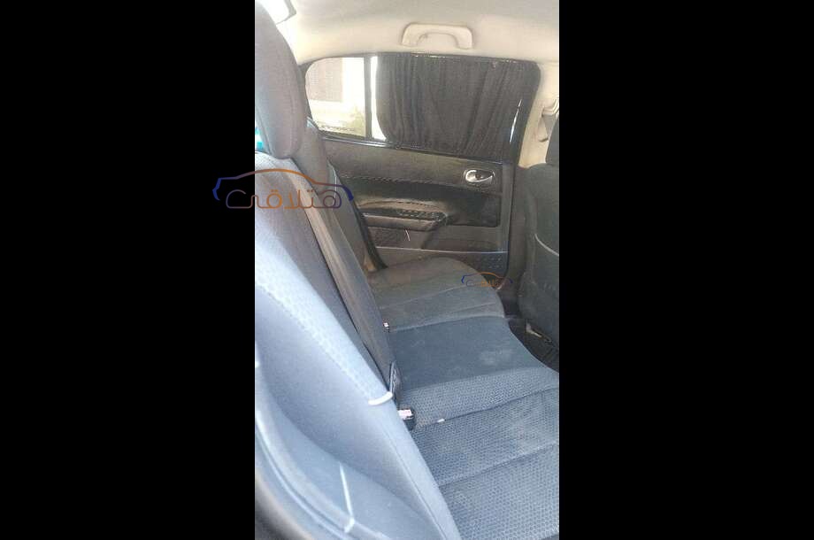 Megane Renault أسود