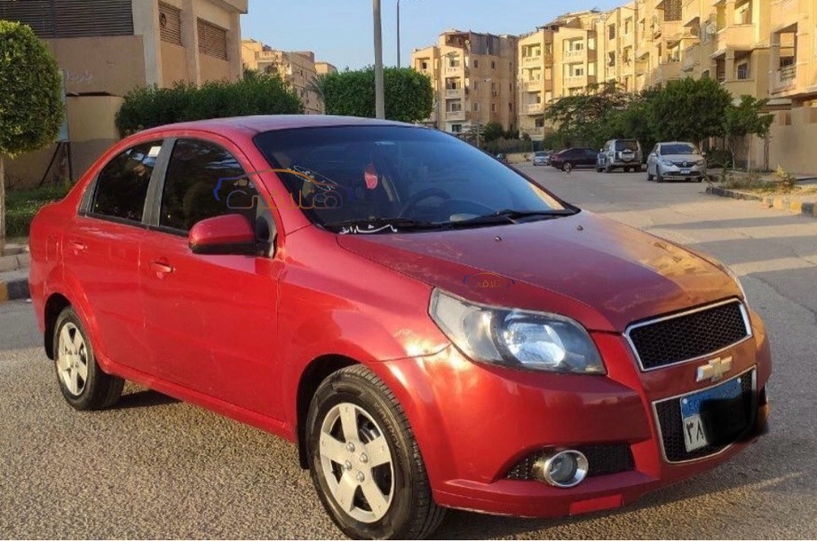 Aveo Chevrolet احمر غامق