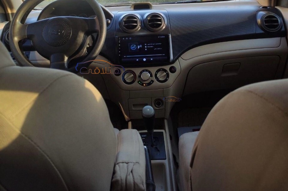 Aveo Chevrolet احمر غامق