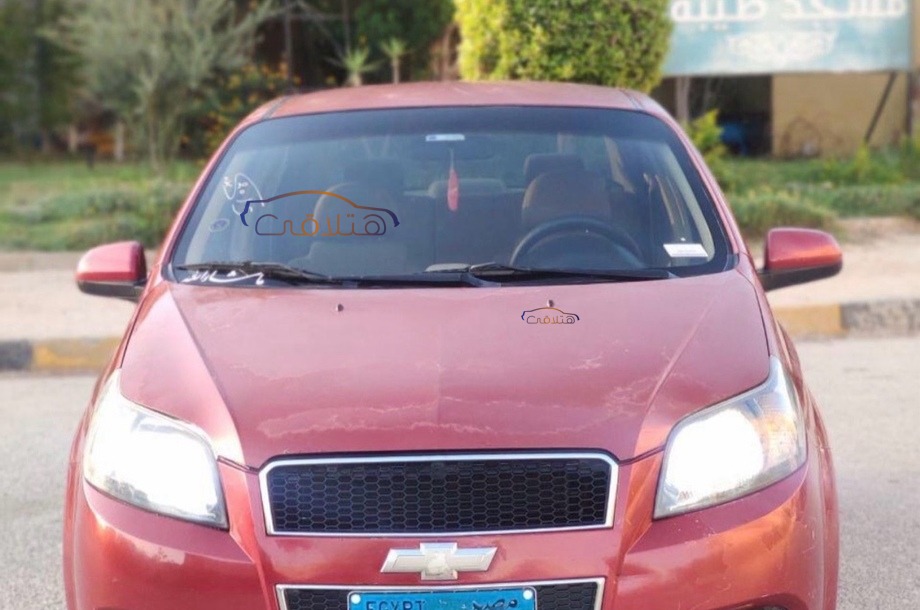 Aveo Chevrolet احمر غامق