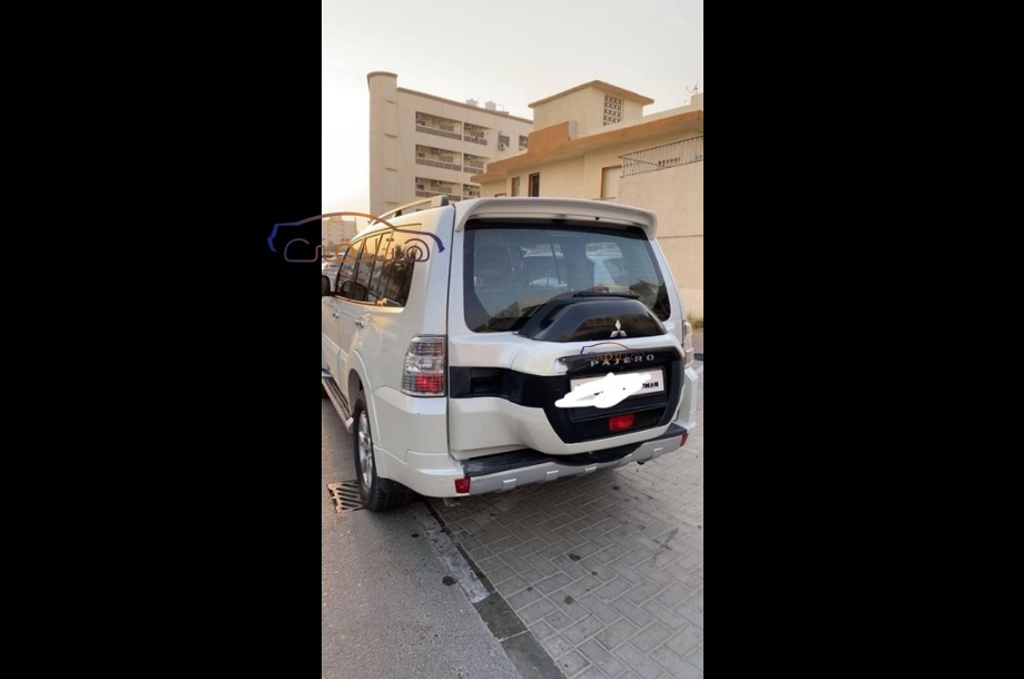 Pajero Mitsubishi White