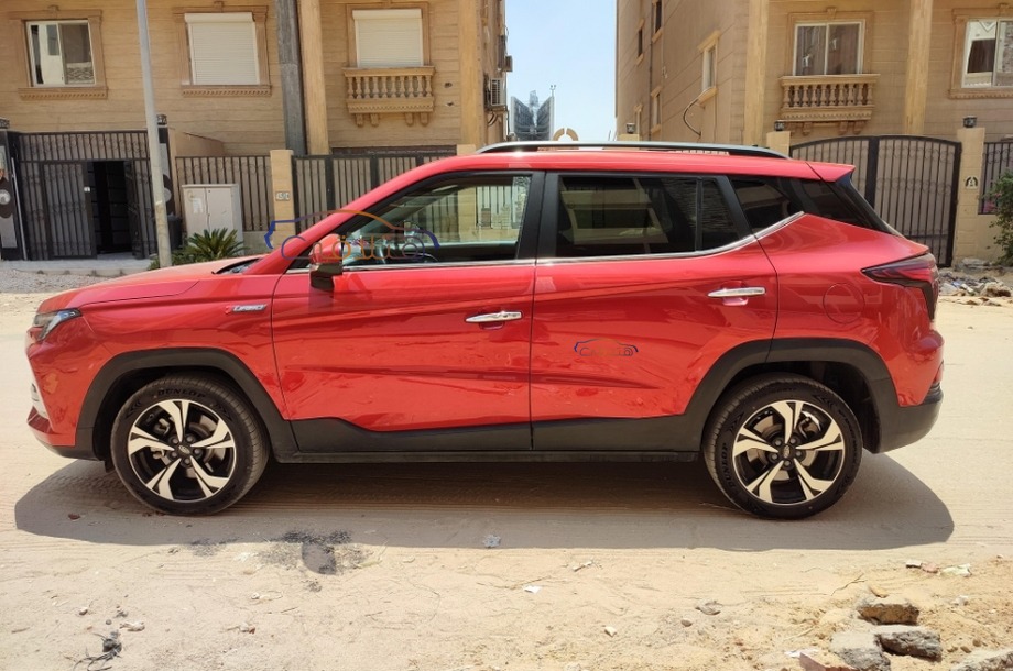 JS4 Jac 2022 Sheikh Zayed City Red 7020439 - Car for sale : Hatla2ee