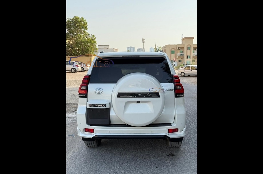Prado Toyota أبيض