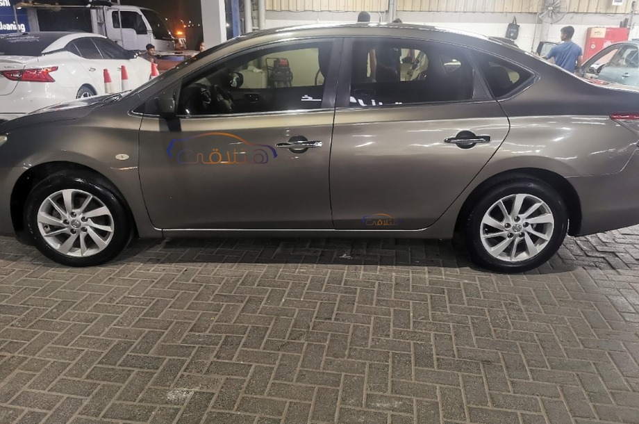 Sentra Nissan 2016 Ajman Brown 7024970 - Car for sale : Hatla2ee