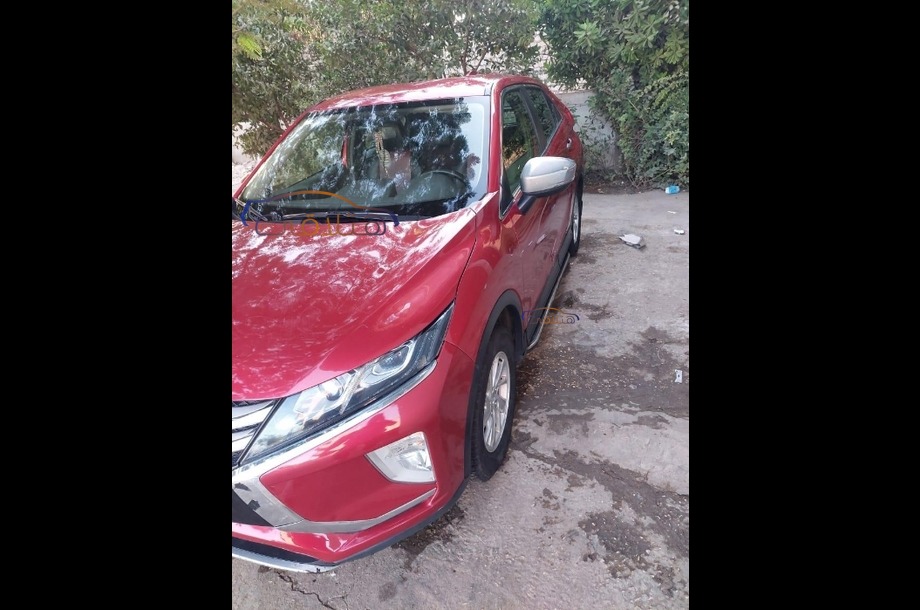 Eclipse Cross Mitsubishi احمر