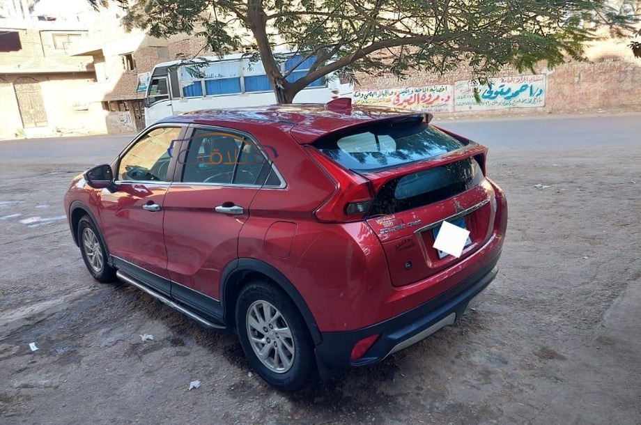 Eclipse Cross Mitsubishi احمر