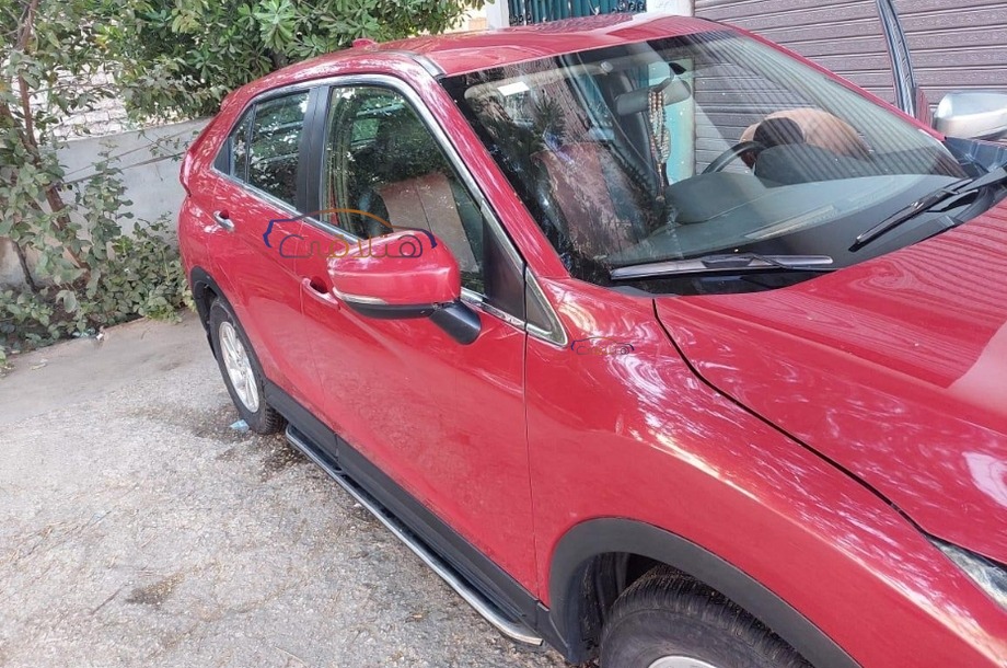 Eclipse Cross Mitsubishi احمر
