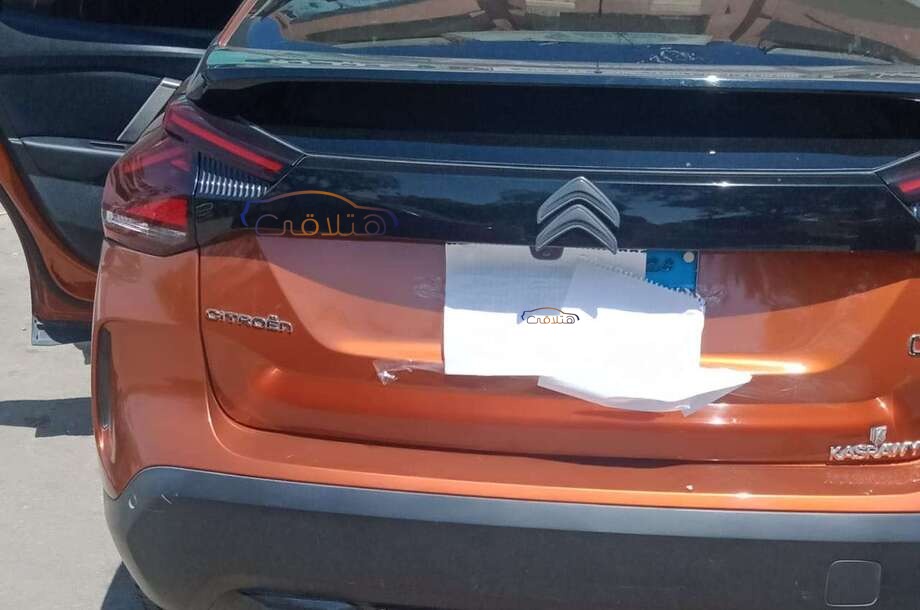 C4X Citroën ذهبي