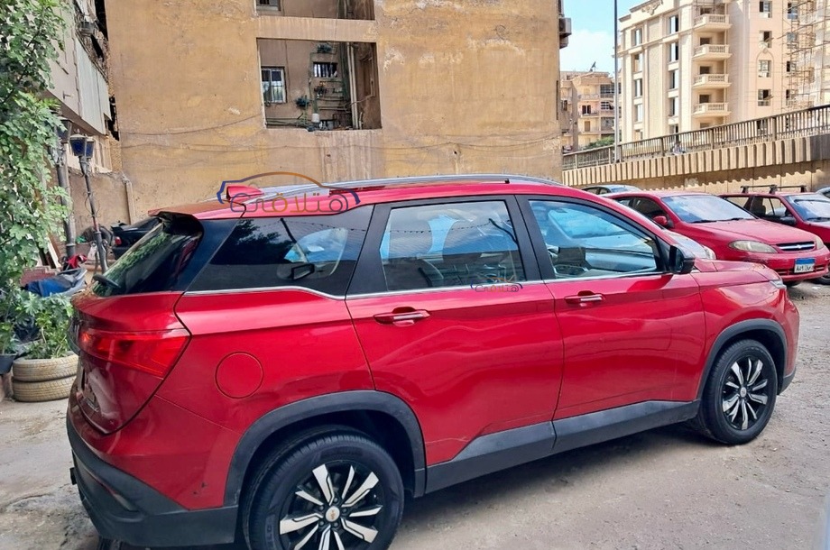 Captiva Chevrolet احمر