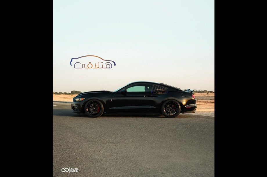 Mustang Ford أسود