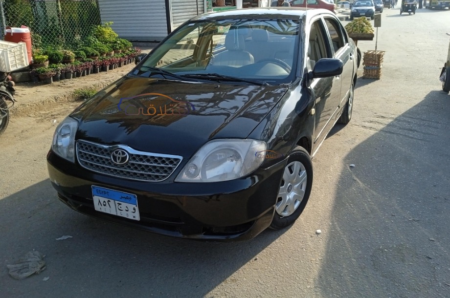 Corolla Toyota أسود