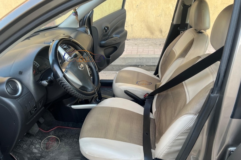 Sunny Nissan برونزي