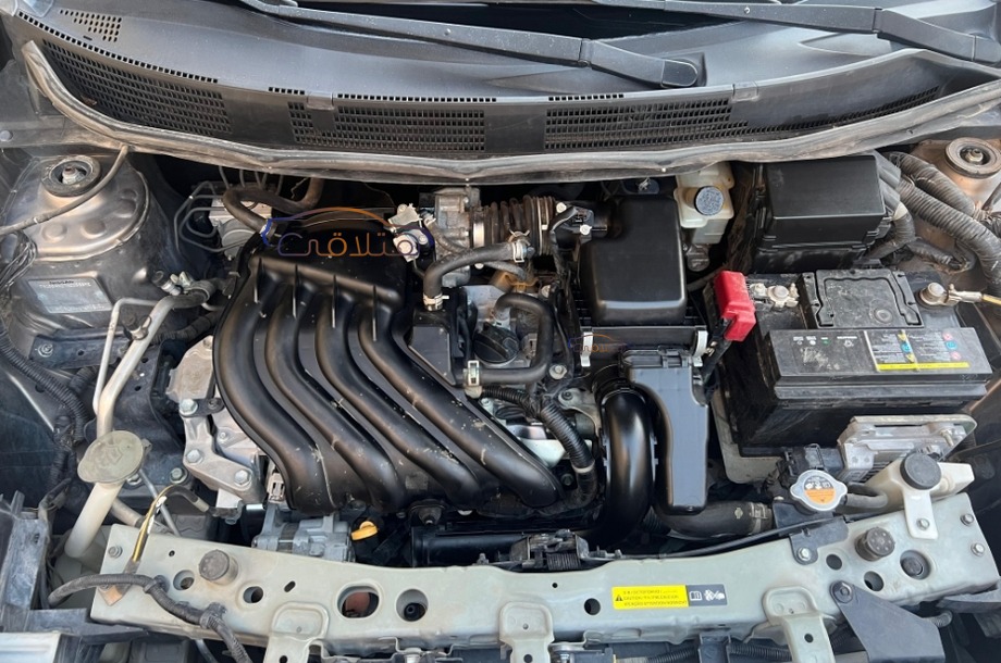 Sunny Nissan برونزي