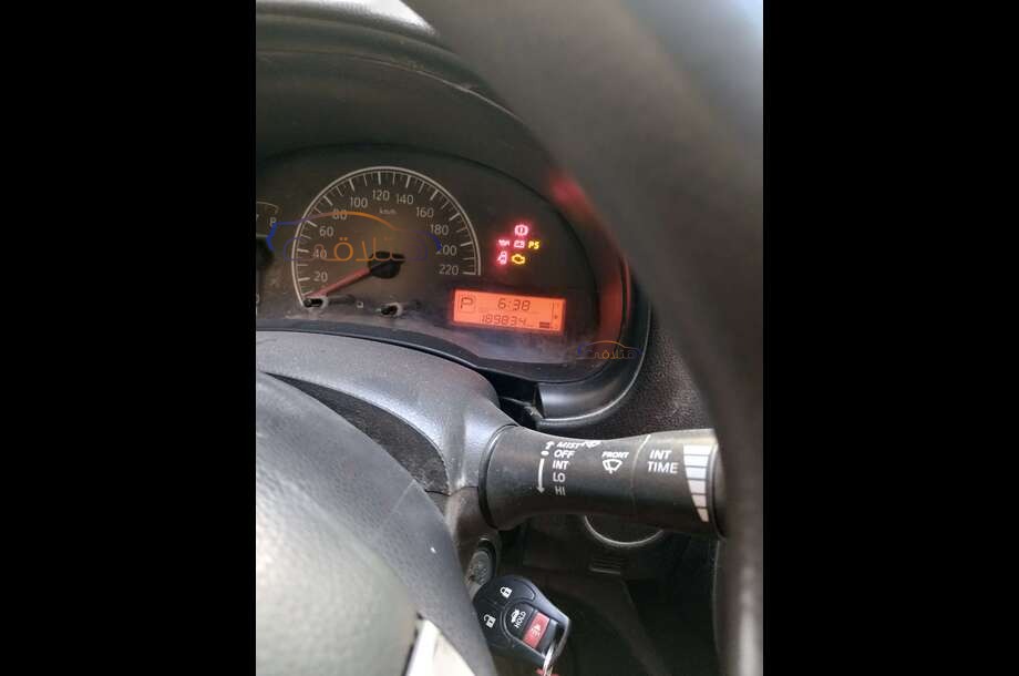 Sunny Nissan برونزي