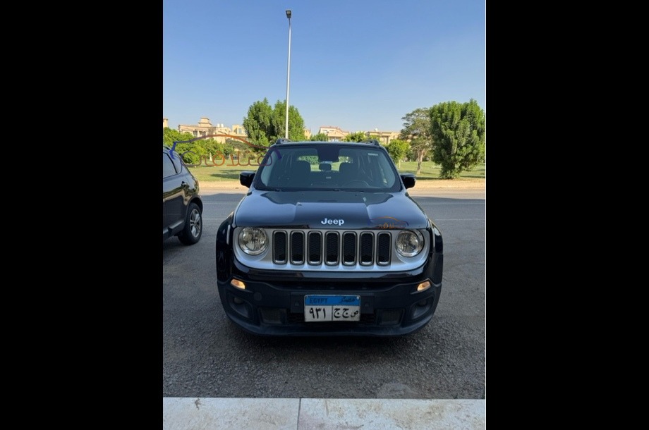 Renegade Jeep أسود