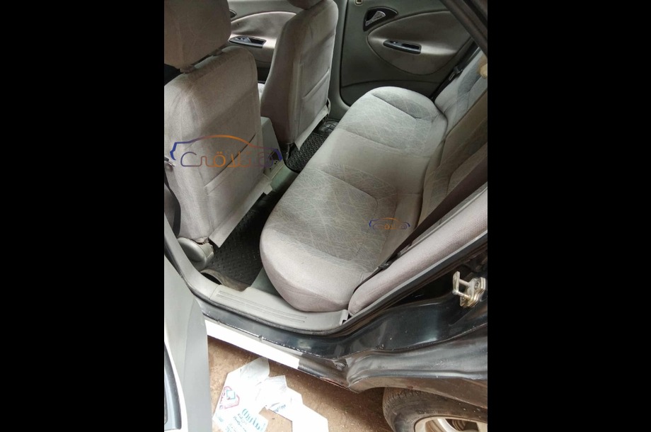 Nubira 2 Daewoo أسود