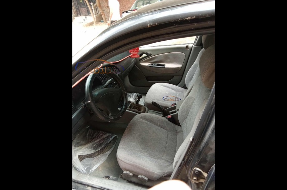 Nubira 2 Daewoo أسود