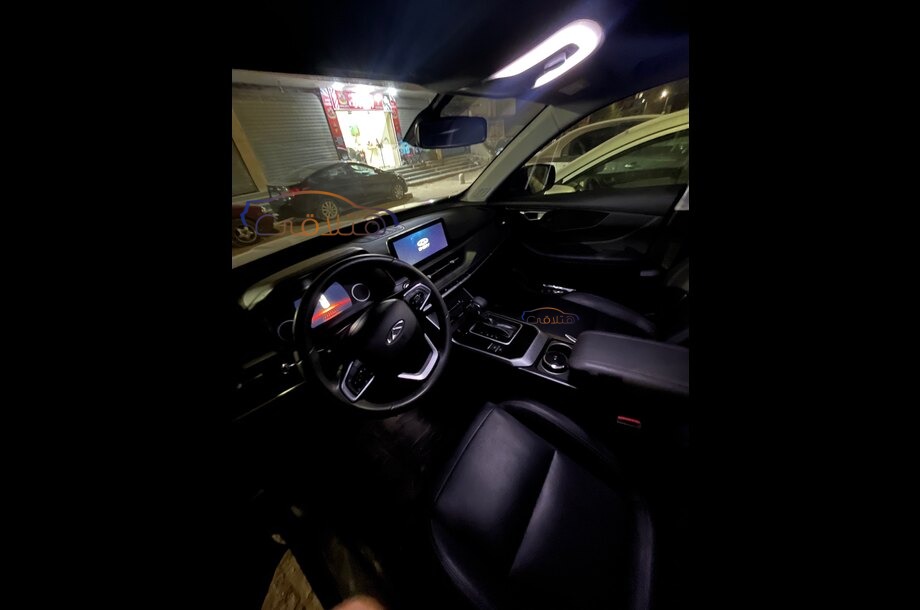 Tiggo 4 Chery أسود